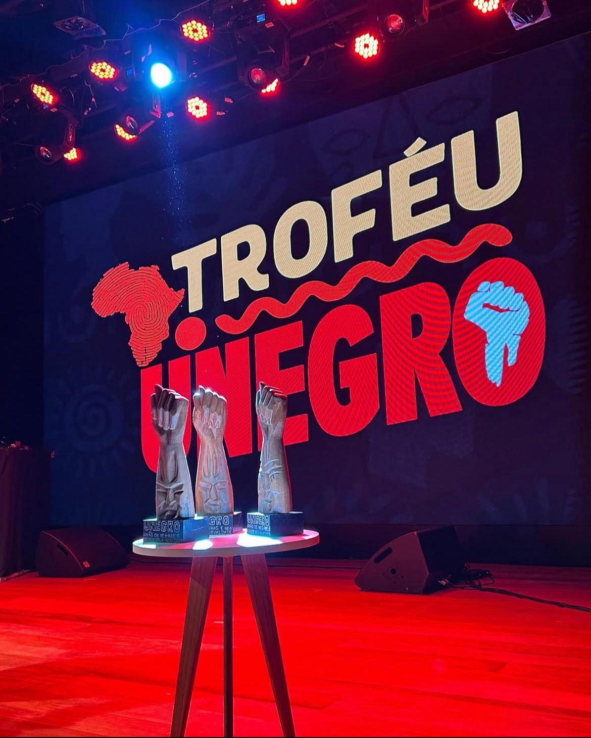 Troféu Unegro emociona Salvador e homenageia vozes da luta antirracista