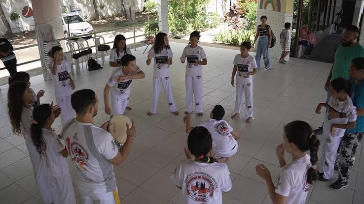 Capoeira nas escolas, um avanço importante da cultura afro-brasileira