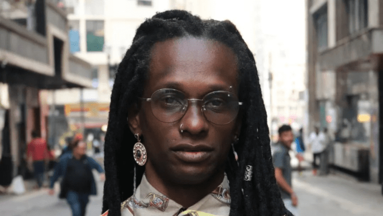 Tim Ariff transforma a vida nas periferias em poesia e resistência
