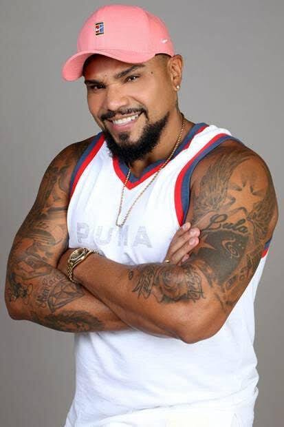 Naldo une romance e hype em nova música que promete conquistar a internet