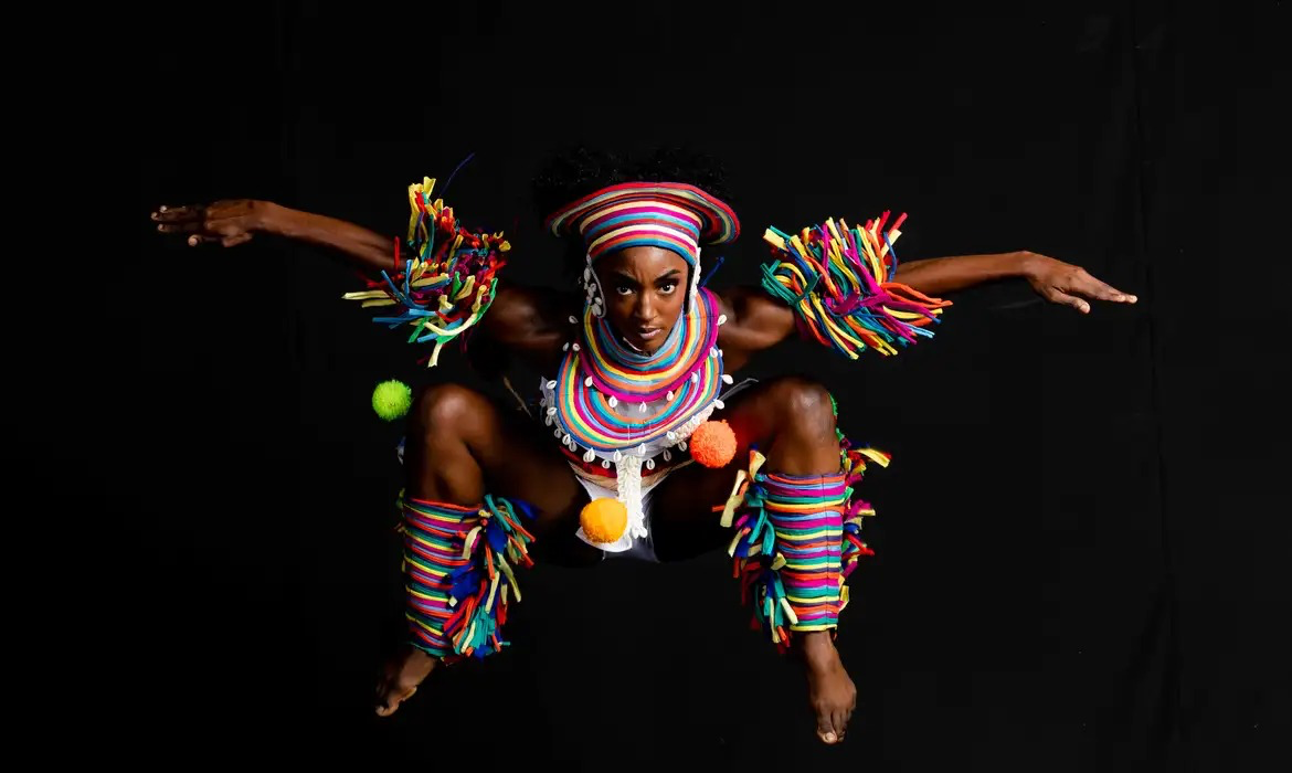 Balé Folclórico da Bahia leva força da cultura afro-brasileira para turnê nacional