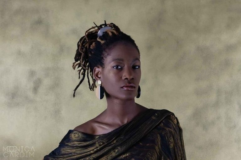 Lenna Bahule e a arte de transformar memórias em música e resistência
