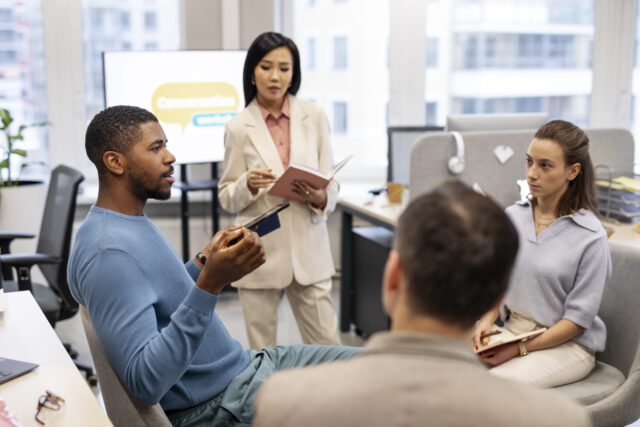 Conversas difíceis são essenciais para combater o racismo no mundo corporativo