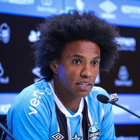 Willian reencontra o futebol brasileiro no Grêmio e aponta caminhos para evolução da liga