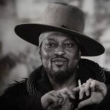 D’Angelo, ícone do R&B morre aos 51 anos após luta contra o câncer