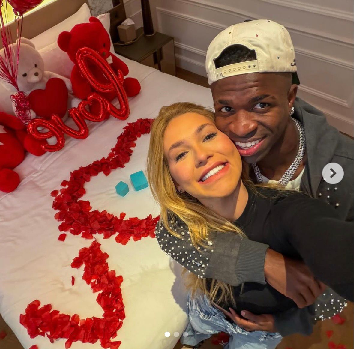 Por que os jogadores negros são daltônicos e só enxergam brancas?