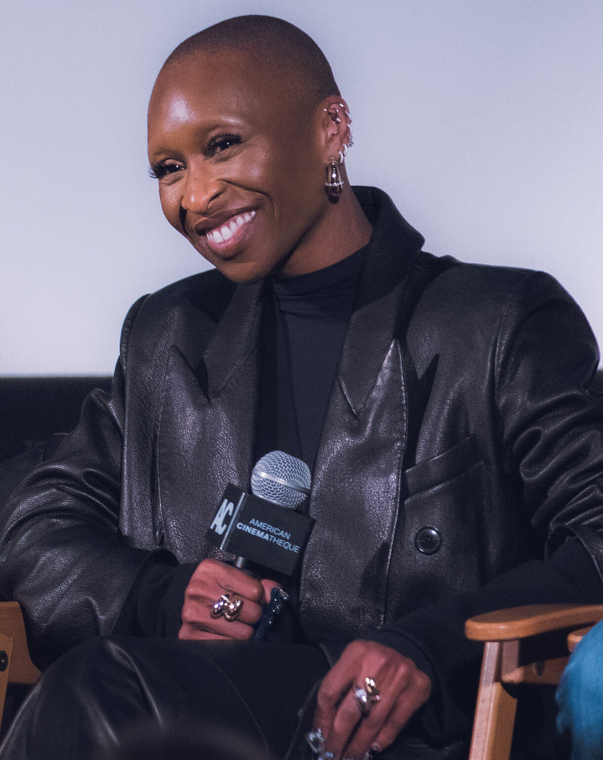 Cynthia Erivo fala sobre a canção que mudou sua visão de Elphaba