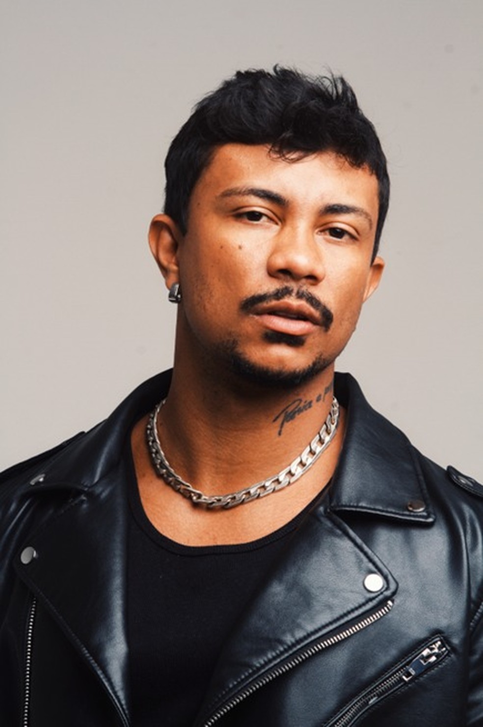 Por que Xamã só vive bandidos? O padrão que a teledramaturgia insiste em repetir