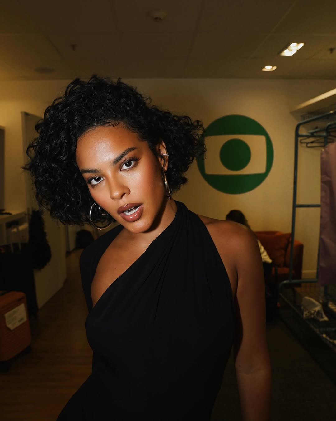 Bella Campos é eleita Atriz do Ano e celebra ‘é nosso’