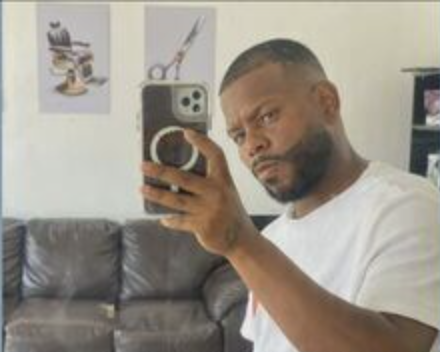 Brasileiro desaparecido após emprego na África do Sul diz estar preso